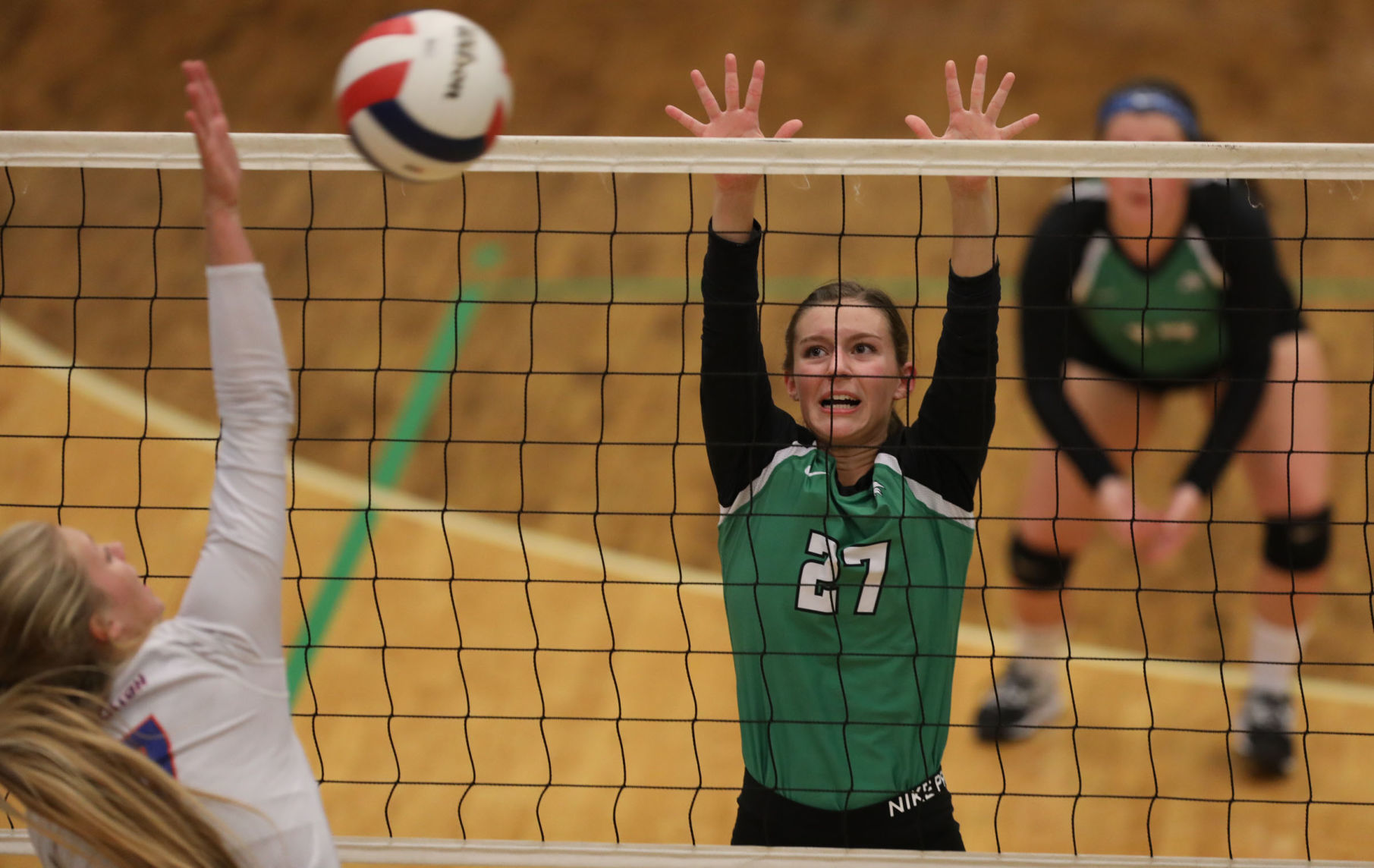 Meridian vs Riverton volleyball 4 9.10.18.jpg